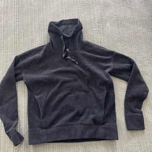 Lululemon Fleece funnel neck